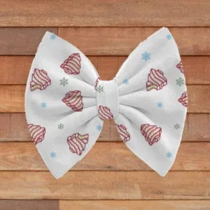 Christmas Tree Cake Bow