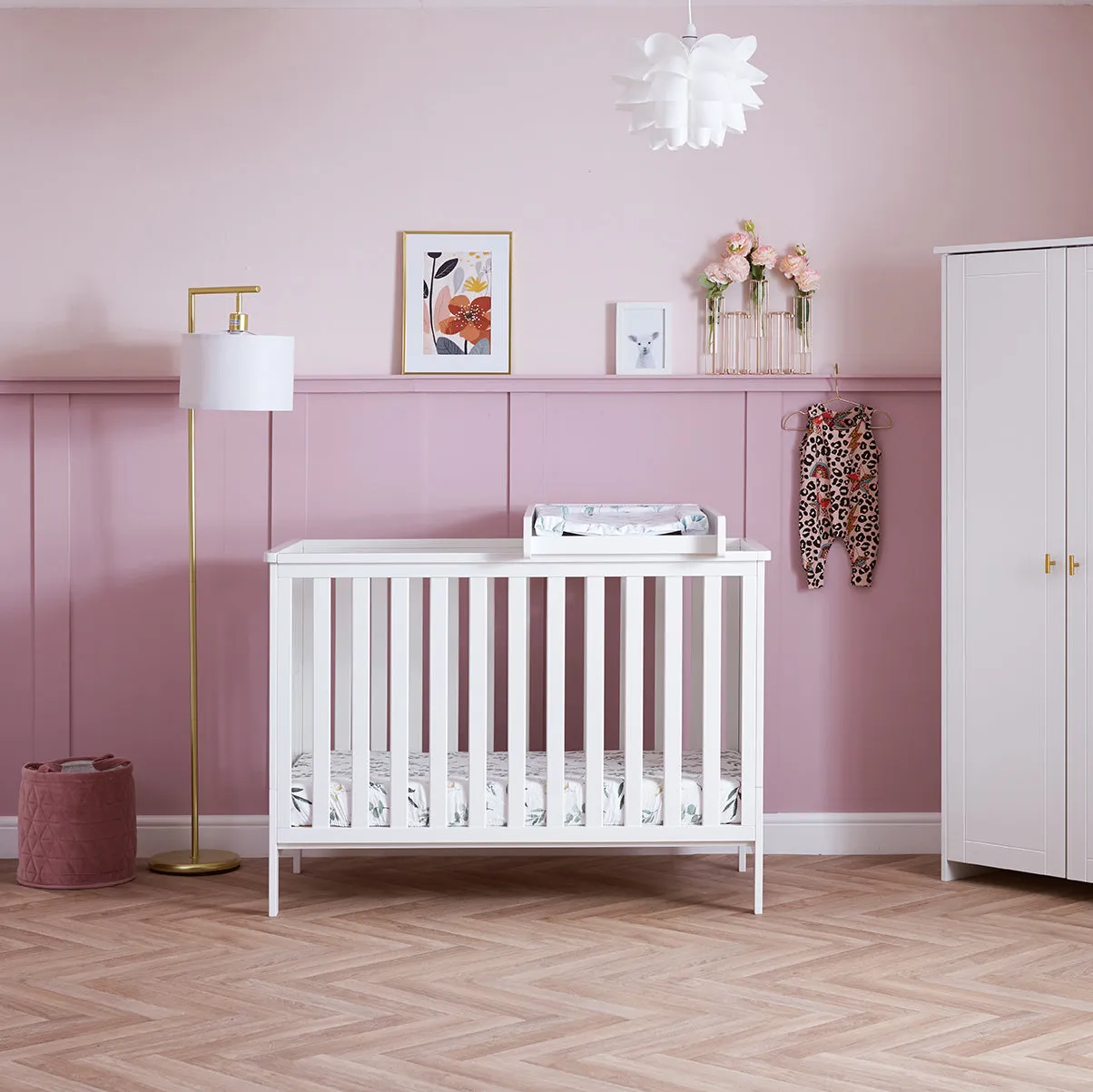 Evie Mini Cot Bed - White